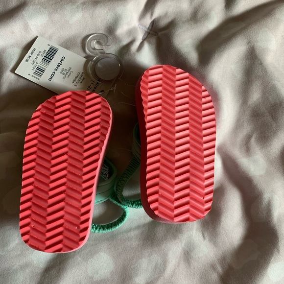 Carters flip flops XXS 1/2 - Picture 2 of 2